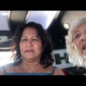 Meet your Posher, Edwina